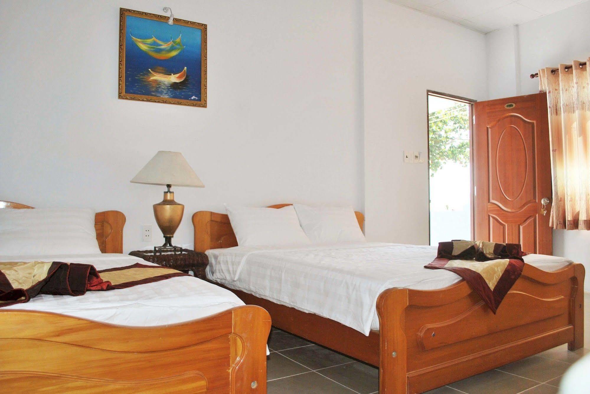Phi Yen Hotel Chi Khu Co Ong Exterior foto